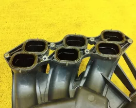 Коллектор впускной Toyota