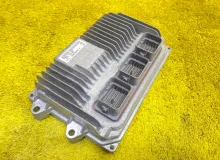 Блок управления двс HONDA VEZEL 2014/Цвет NH700M 3782051E969 RU4 LEB, передний