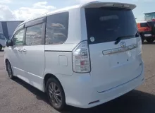 Накладка на крыло TOYOTA VOXY/NOAH 2010/Цвет 070 7690828070 ZRR70W/ZRR70G/ZRR70/ZRR75G/ZRR75W/ZRR75 3ZRFAE, задняя левая