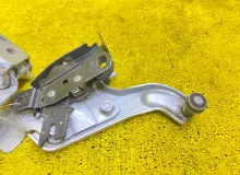 Ролик раздвижной двери TOYOTA VELLFIRE/ALPHARD 2009/Цвет 1F7 6832058020 GGH25W/GGH25/GGH20W/GGH20/ANH20W/ANH20/ANH25W/ANH25/ATH20W/ATH20 2GRFE, задний левый