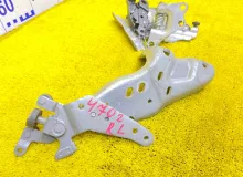 Ролик раздвижной двери TOYOTA VELLFIRE/ALPHARD 2009/Цвет 1F7 6832058020 GGH25W/GGH25/GGH20W/GGH20/ANH20W/ANH20/ANH25W/ANH25/ATH20W/ATH20 2GRFE, задний левый