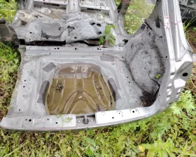 Тазик железный Mercedes-Benz
