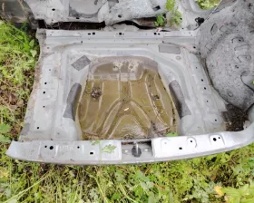 Тазик железный Mercedes-Benz