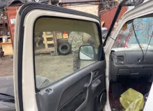 Дверь боковая SUZUKI JIMNY WIDE 1997/Цвет Z2A 6800281A11 JB33W G13B, передняя левая