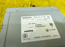 Магнитофон HONDA VEZEL 2014/Цвет NH700M 39100T7BJ520M1 RU4/RU3/RU1/RU2 LEB, передний