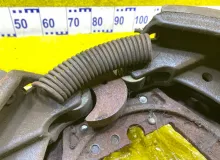 Тормозные колодки КАМАЗ 4308/43253/43253С4 2010 651153501011 4308/43253/43253С4 4ISBE185/CUMMINS4ISBE185, переднее левое