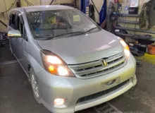 Коса под торпеду TOYOTA ISIS 2009/Цвет 1F7 8214544290 ZGM10W/ANM10G/ANM10W/ANM15G/ANM15W/ZGM10G/ZGM10W/ZGM11G/ZGM11W/ZGM15G/ZGM15W/ZNM10G 2ZRFAE, передняя