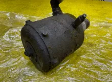 Тормозной ресивер FORD F800 1995/Цвет BW F80/F80330/1FDPF80C4SVA26396 6BTA/CUMMINS 6BTA5.9, задний левый Тормозной ресивер FORD F800 1995/Цвет BW F80/F80330/1FDPF80C4SVA26396 6BTA/CUMMINS 6BTA5.9, задний левый