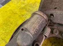 Механизм стояночного тормоза FORD F800 1995/Цвет BW F80/F80330/1FDPF80C4SVA26396 6BTA/CUMMINS 6BTA5.9, задний правый