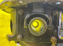 Редуктор моста FORD F800 1995/Цвет BW F80/F80330/1FDPF80C4SVA26396 6BTA/CUMMINS 6BTA5.9, задний Редуктор моста FORD F800 1995/Цвет BW F80/F80330/1FDPF80C4SVA26396 6BTA/CUMMINS 6BTA5.9, задний