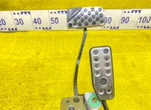 Педаль подачи топлива HONDA FIT/JAZZ/FIT SHUTTLE 2010/ЦВЕТ NH731P 17800TF0R02 GE6/GE7/GE8/GE9/GP1/GP2/GP4/GG8/GG7 L15A, передняя