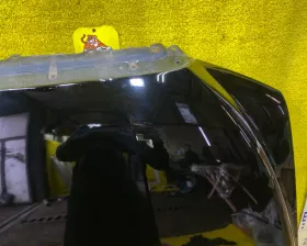 Капот Toyota