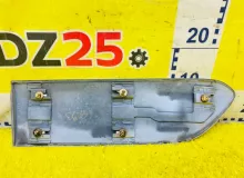 Накладка на дверь TOYOTA RAV4 2001/Цвет 064 7574142070A0 ACA21W/ACA21/ACA22/ACA23/ACA26/ACA28/ZCA26/ZCA26W 1ZZFE, задняя правая