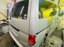 Коса двс NISSAN NV200/NV200 VANETTE/DELICA D3 2011/Цвет K23 24011JX00A VM20/M20/VNM20/BM20 HR16DE, передняя