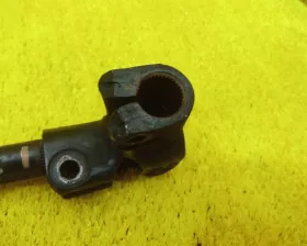 Рулевой карданчик Nissan