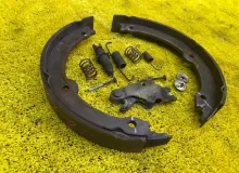 Механизм стояночного тормоза TOYOTA TUNDRA 2007/Цвет 202 USK51L/USK50L/USK52L/USK55L/USK56L/USK57L/GSK50/GSK51/GSK52/UCK50/UCK51/UCK52/UCK55/UCK56/UCK57/UPK50/UPK51/UPK52/UPK55/UPK56/UPK57 3URFE, задний правый