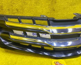 Решетка радиатора Toyota