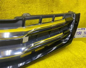 Решетка радиатора Toyota