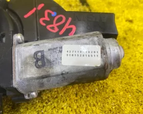 Доводчик двери пятой TOYOTA