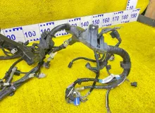 Коса двс TOYOTA VOXY/NOAH/ESQUIRE 2014/Цвет 1F7 8212128B40 ZRR85W/ZRR85G/ZRR85/ZRR80G/ZRR80/ZRR80W/ZWR80/ZWR80G/ZWR80W 3ZRFAE, передняя