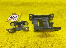 Петли двери багажника TOYOTA FJ CRUISER 2011/Цвет 2KC 6880160050 GSJ15W/GSJ10W 1GRFE, задние