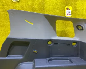 Обшивка багажника Toyota