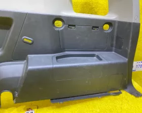 Обшивка багажника Toyota