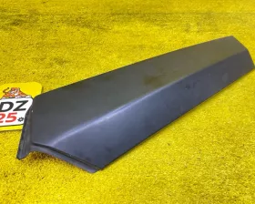 Молдинг лобового стекла Toyota
