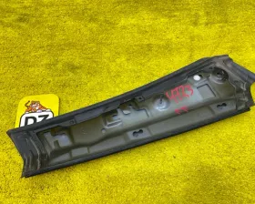 Молдинг лобового стекла Toyota