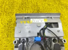 Светильник салона AUDI Q7 2007/Цвет R6R6 4L1947135G 4LBARA/4LBARS/4LBHKA/4LBHKS/4LCJTL/4LCJTS/4LB BAR, передний
