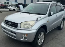 Колпак запасного колеса TOYOTA RAV4 2001/Цвет 1D4 6477342010 ACA21W/ACA21/ACA20W/ACA20/ACA22/ACA23/ACA26/ACA28/ZCA25/ZCA25W/ZCA26/ZCA26W 1AZFSE, задний