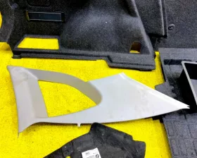 Обшивка багажника BMW