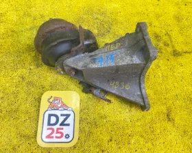 Подушка двигателя SUZUKI