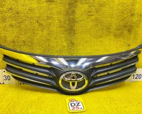 Решетка радиатора TOYOTA