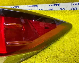 Стоп-сигнал LEXUS