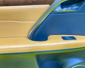 Обшивка дверей LEXUS