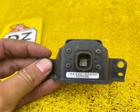Камера переднего вида TOYOTA