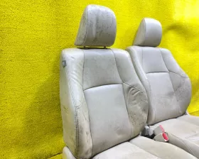 СИДЕНИЕ ПАРА Toyota