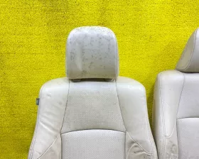 СИДЕНИЕ ПАРА Toyota
