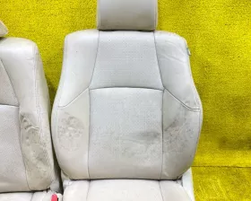 СИДЕНИЕ ПАРА Toyota
