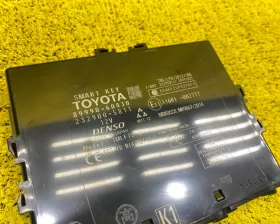 Блок управления замками Toyota