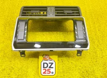 Консоль магнитофона TOYOTA LAND CRUISER PRADO 2017-2024 5542060160 GDJ150W/GDJ150R/GDJ150L/GDJ150/GDJ151W/GDJ151/GDJ155L/GDJ155R/GDJ155/GRJ150W/GRJ150L/GRJ150/GRJ151W/GRJ151/GRJ152/KDJ150/KDJ150L/KDJ155/TRJ150W/TRJ150L/TRJ150/TRJ152/TRJ155 1GDFTV, передни