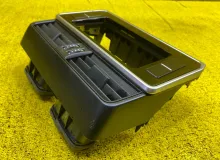 Консоль магнитофона TOYOTA LAND CRUISER PRADO 2017-2024 5542060160 GDJ150W/GDJ150R/GDJ150L/GDJ150/GDJ151W/GDJ151/GDJ155L/GDJ155R/GDJ155/GRJ150W/GRJ150L/GRJ150/GRJ151W/GRJ151/GRJ152/KDJ150/KDJ150L/KDJ155/TRJ150W/TRJ150L/TRJ150/TRJ152/TRJ155 1GDFTV, передни
