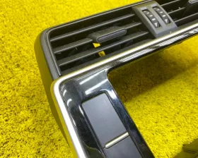 Консоль магнитофона Toyota