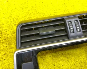 Консоль магнитофона Toyota