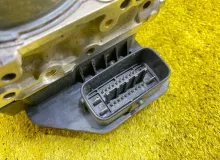 Блок abs TOYOTA LAND CRUISER PRADO 2017-2024 4405060370 TRJ150W/TRJ150L/TRJ150/TRJ152/TRJ155 2TRFE, передний