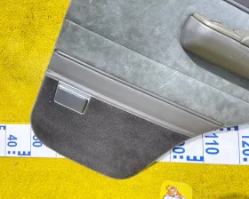 Обшивка дверей Toyota