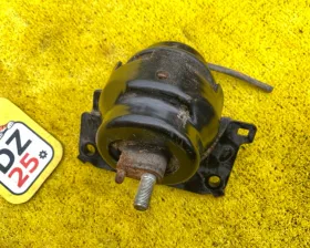 Подушка двигателя Toyota