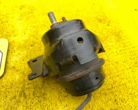 Подушка двигателя Toyota