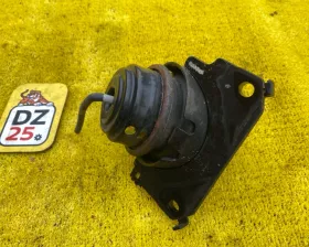 Подушка двигателя Toyota